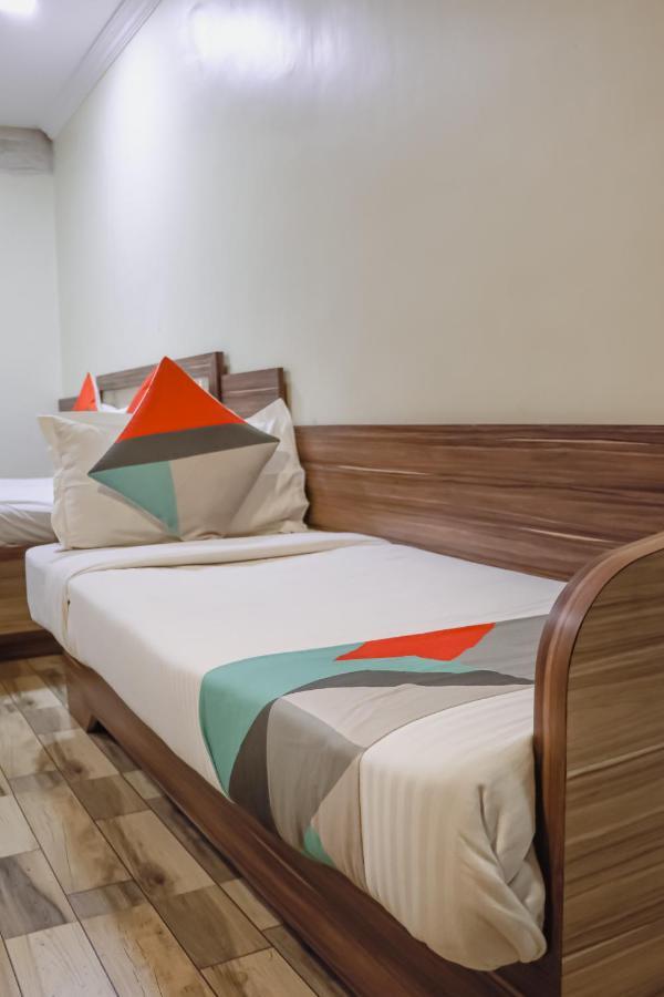 Hotel Mukesh Residency Пюн Екстериор снимка