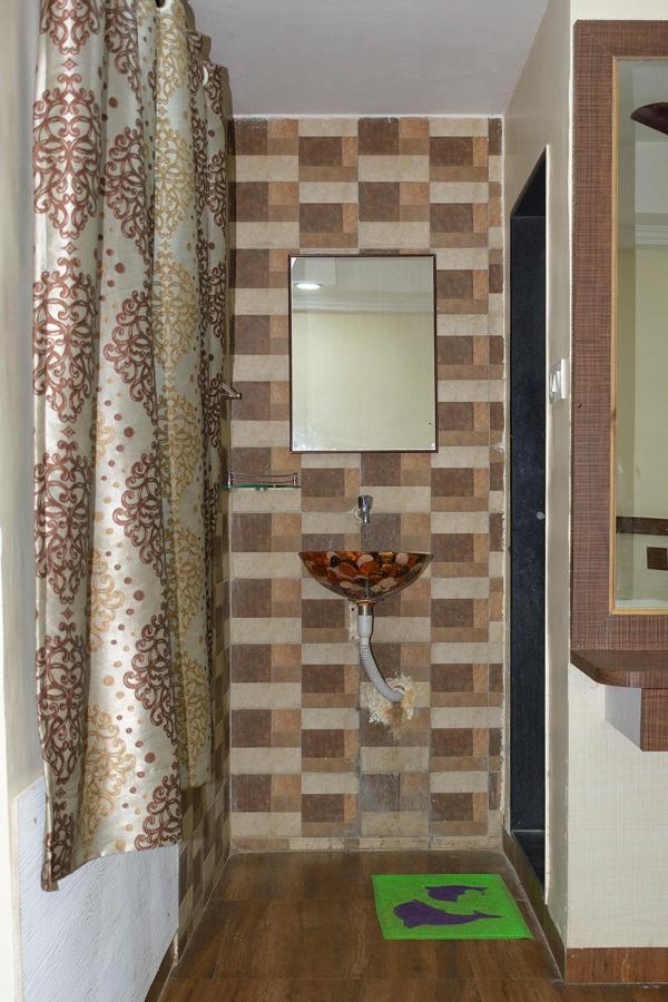 Hotel Mukesh Residency Пюн Екстериор снимка