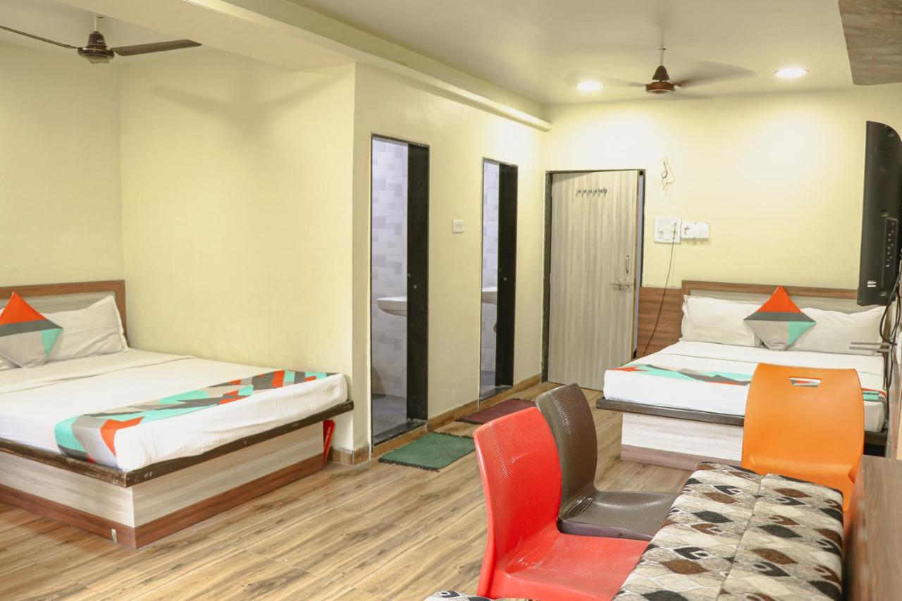 Hotel Mukesh Residency Пюн Екстериор снимка